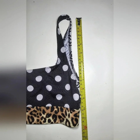 PINK Victoria's Secret Ultimate Unlined Animal Print Polka Dot Sports Bra, XS - Picture 7 of 8